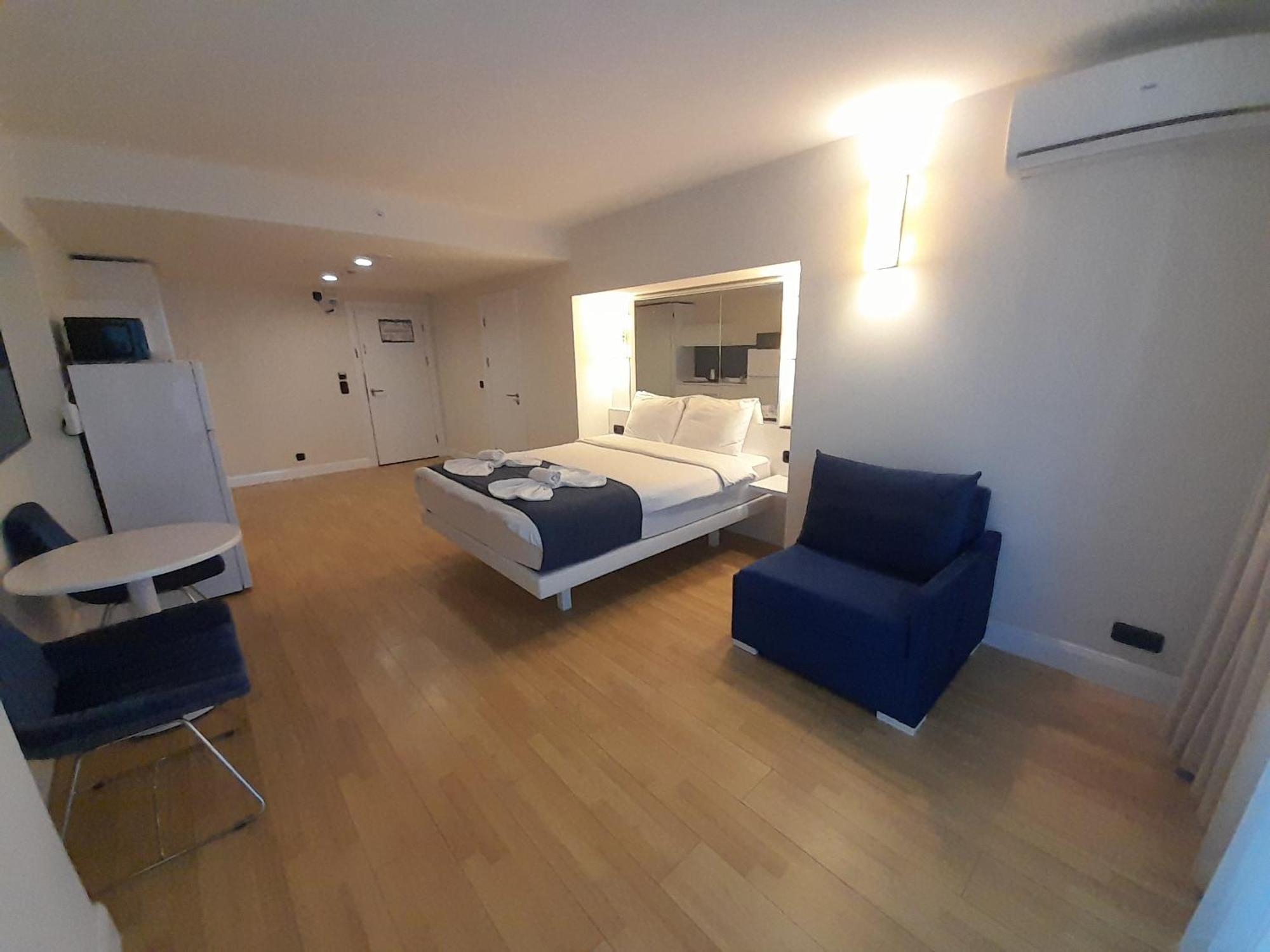 Smart Aparthotel Orbi City Batumi Exterior foto